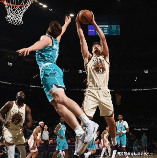 库里14分米勒空砍28分,勇士136-116大胜黄蜂三连胜 库里14分米勒空砍28分,勇士136-116大胜黄蜂三连胜